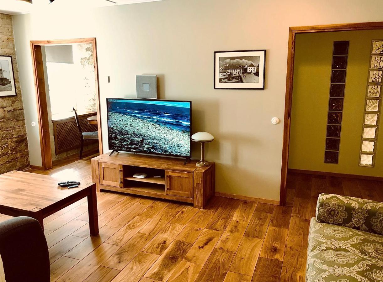 Kohtu Apartment Unique Kuressaare Luaran gambar
