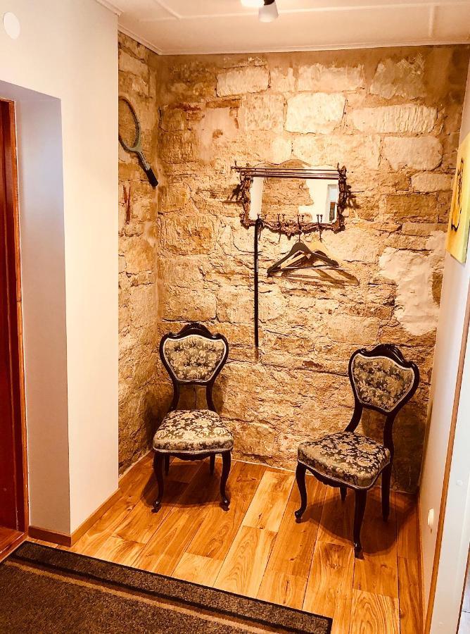 Kohtu Apartment Unique Kuressaare Luaran gambar