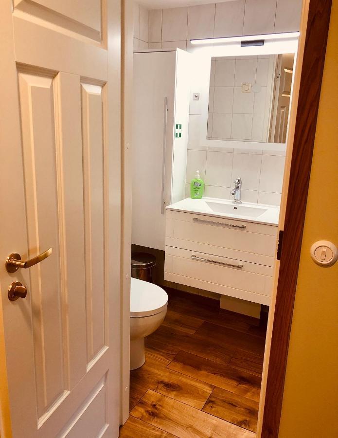 Kohtu Apartment Unique Kuressaare Luaran gambar